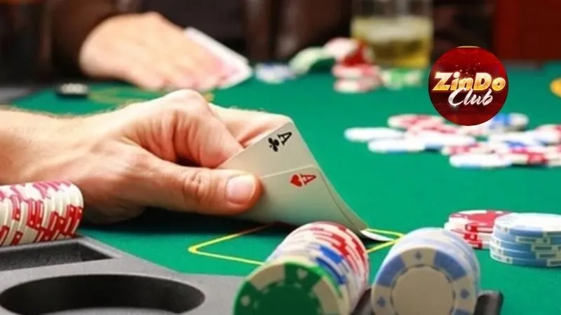 Không đưa ra được quyết định hợp lệ khi chơi game bài Poker Zindo sẽ khiến bạn bị loại khỏi bàn chơi